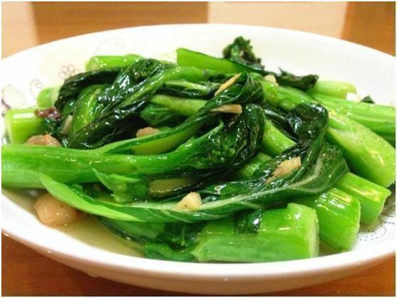 Garlic Stir-Fried Greens